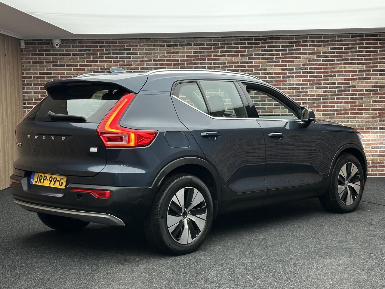 Volvo XC40 1.5 T4 Recharge Inscription Expression Automaat Cruise Control Navi