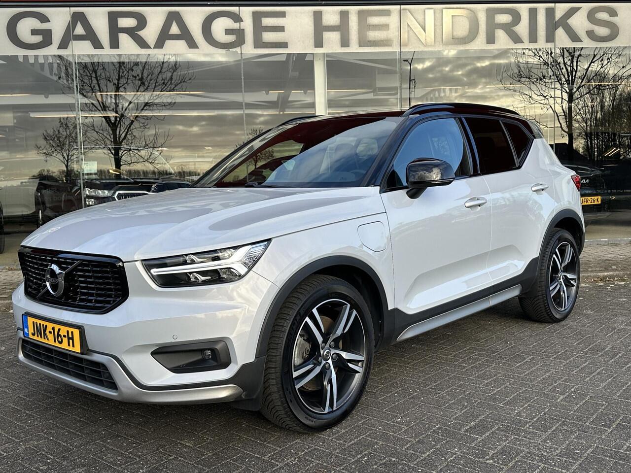 volvo-xc40-1.5-t5-recharge-r-design