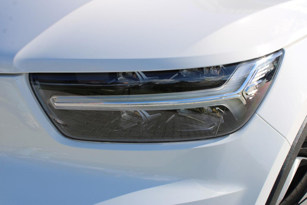 Volvo XC40 1.5 T5 Twin Engine Momentum Pro | Incl. 12 maanden garantie | 100% onderhouden | Cruise control | Climate control | Apple carplay/Android auto | Parkeercamera | Stoelverwarming |