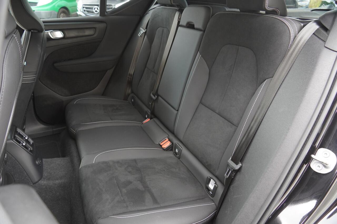 Volvo XC40 1.5 T5 Plug-in hybrid Plus Dark