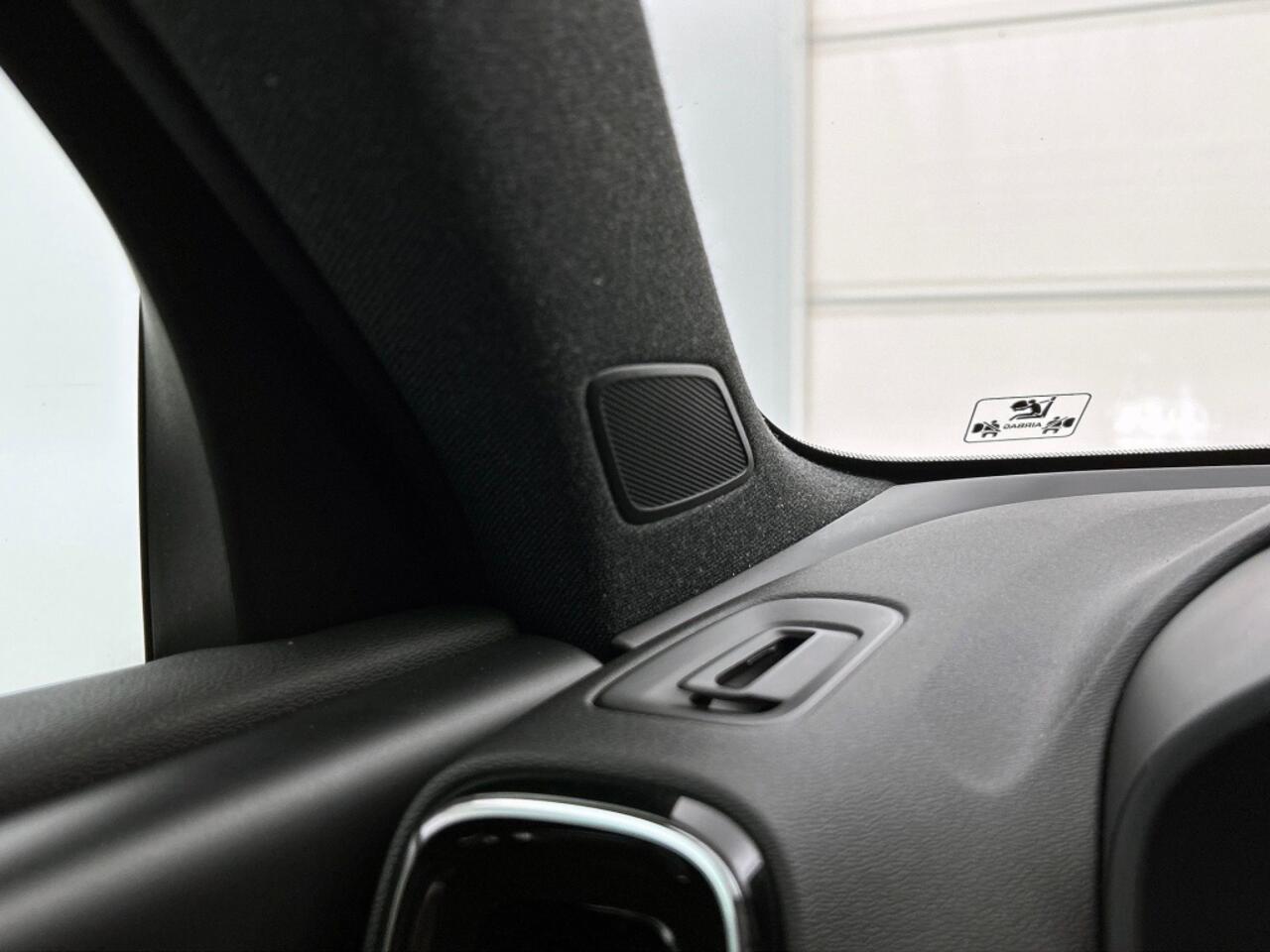 Volvo XC40 T3 Geartronic R-Design | Adaptive cruise | Trekhaak | Climate