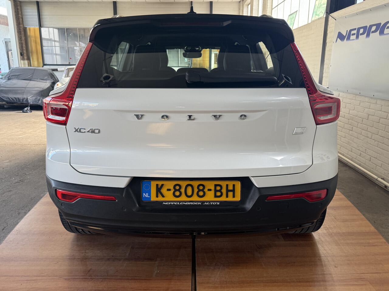 Volvo XC40 Recharge P8 AWD R-Design