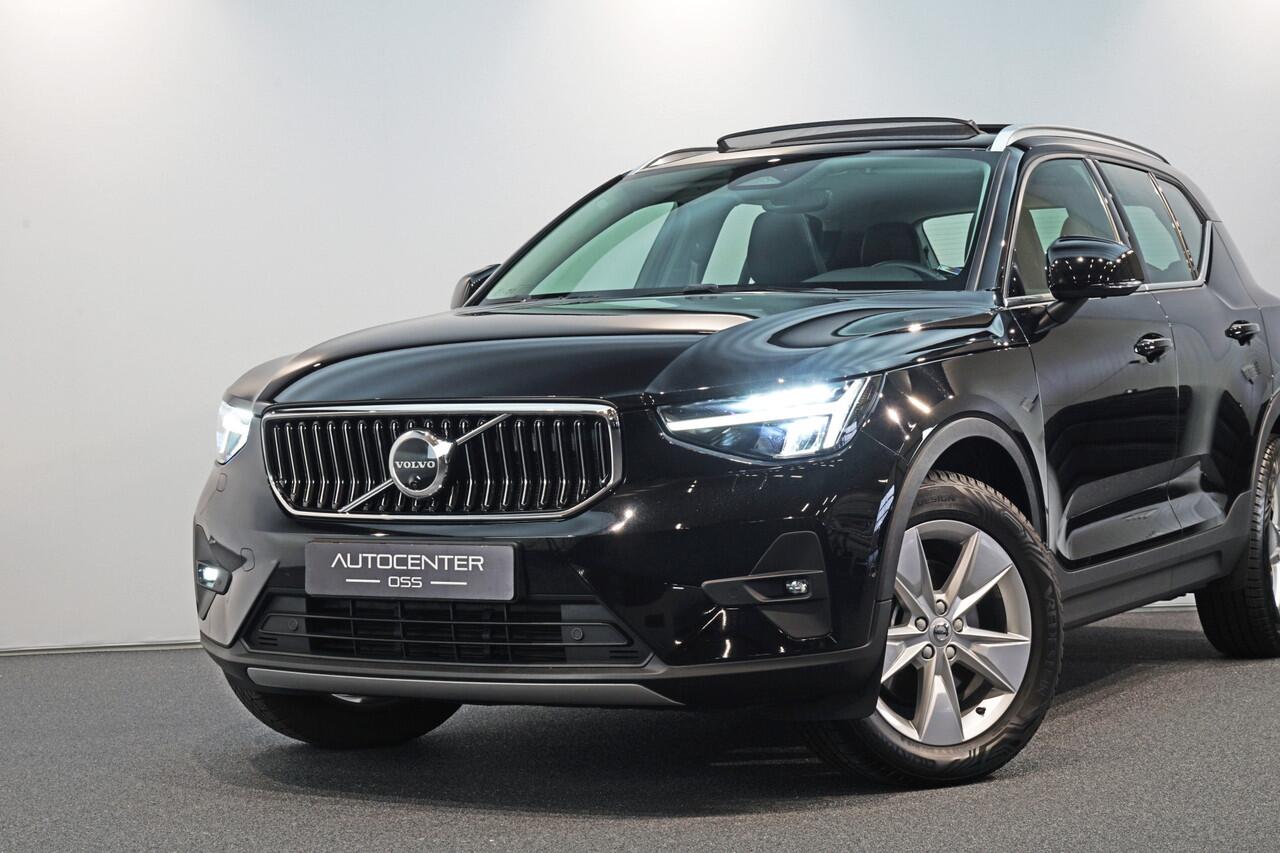 Volvo XC40 2.0 B3 Plus Bright ? PANO ? 360 CAMERA ? TREKHAAK ? APP CONNECT ? H&K