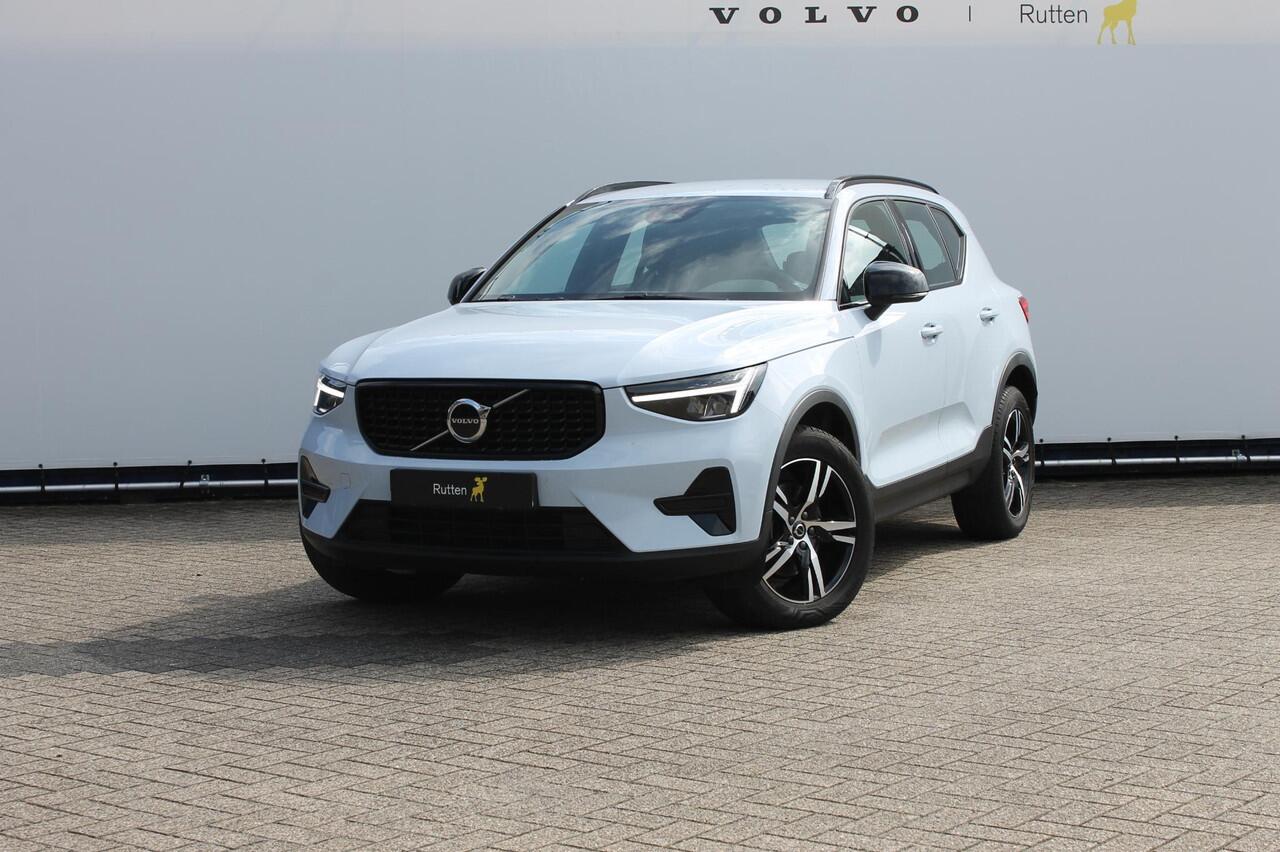 Volvo XC40 B4 211PK Plus Dark Google infotainment / Adaptieve cruise control / Verwarmbare voorstoelen en stuurwiel / Elektrisch bedienbare bestuurdersstoel met geheugen / Semi elektrisch wegklapbare trekhaak
