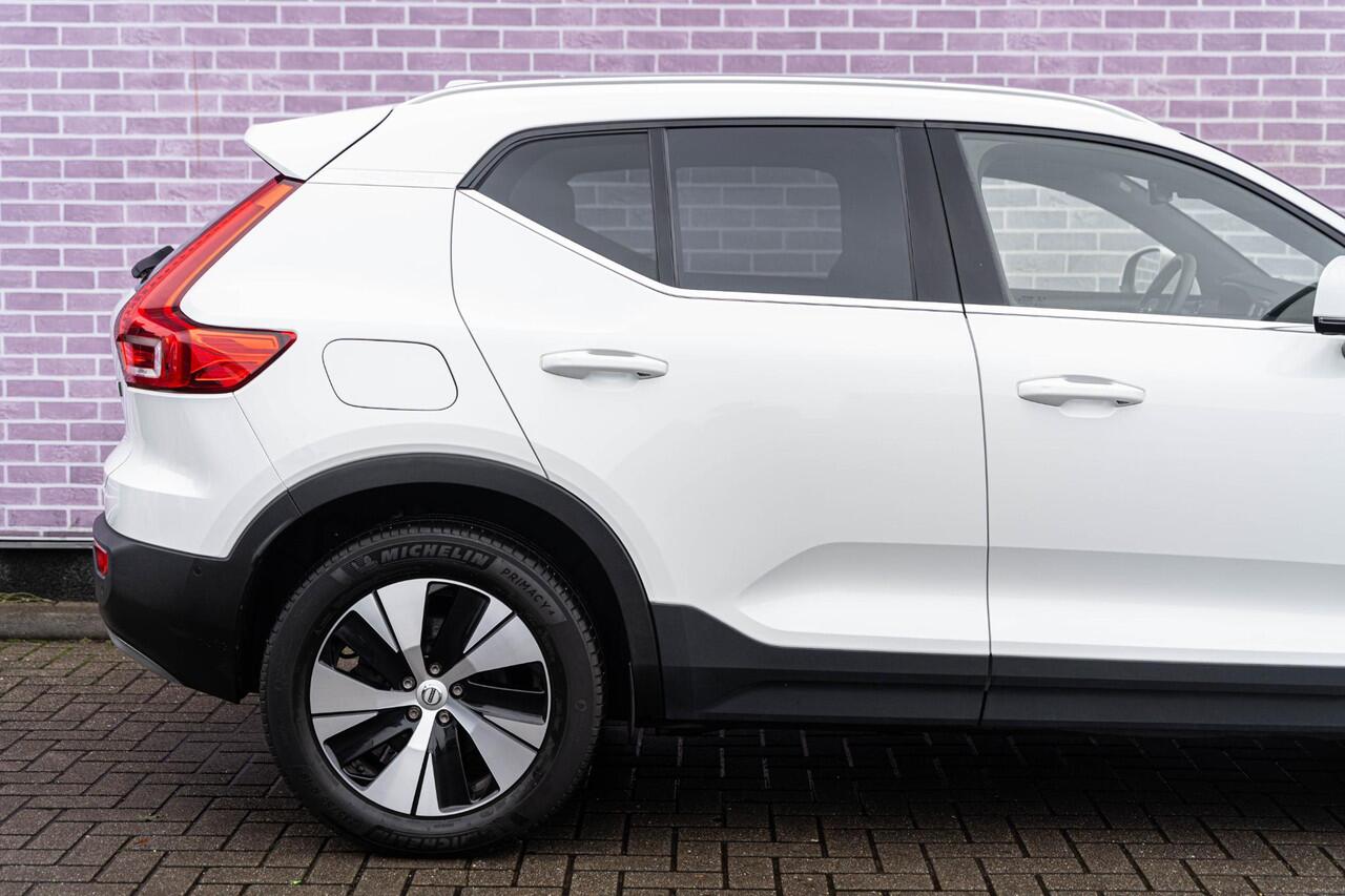 Volvo XC40 Recharge T5 Inscription Expression | Trekhaak | Adaptive cruise control | 360 camera | Harman Kardon audio | Stoel- en stuurwielverwarming | Elektrische stoelverstelling | Actieve LED koplampen |