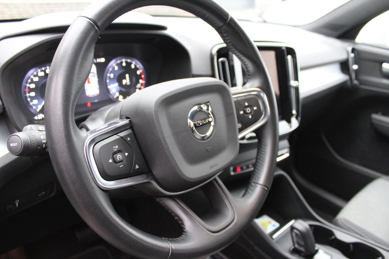 Volvo XC40 1.5 T2 Business Pro Climate pack | Adaptive cr. | Keyless | Trekhaak