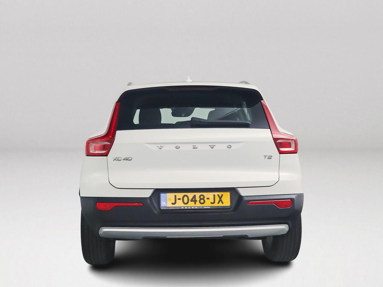 Volvo XC40 T2 Business Pro | Navigatie | Parkeercamera | Airco |