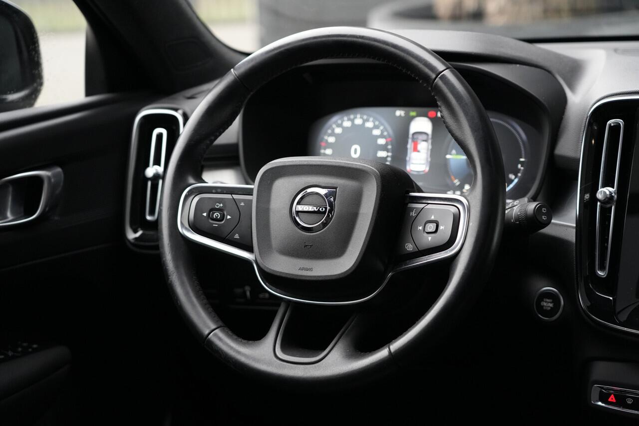 Volvo XC40 1.5 T5 Recharge Inscription 262pk Panoramadak/Navigatie/360Camera