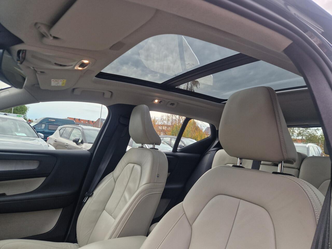 Volvo XC40 1.5 T4 Recharge Inscription NL AUTO | PANO | Harman Kardon | Beige leder