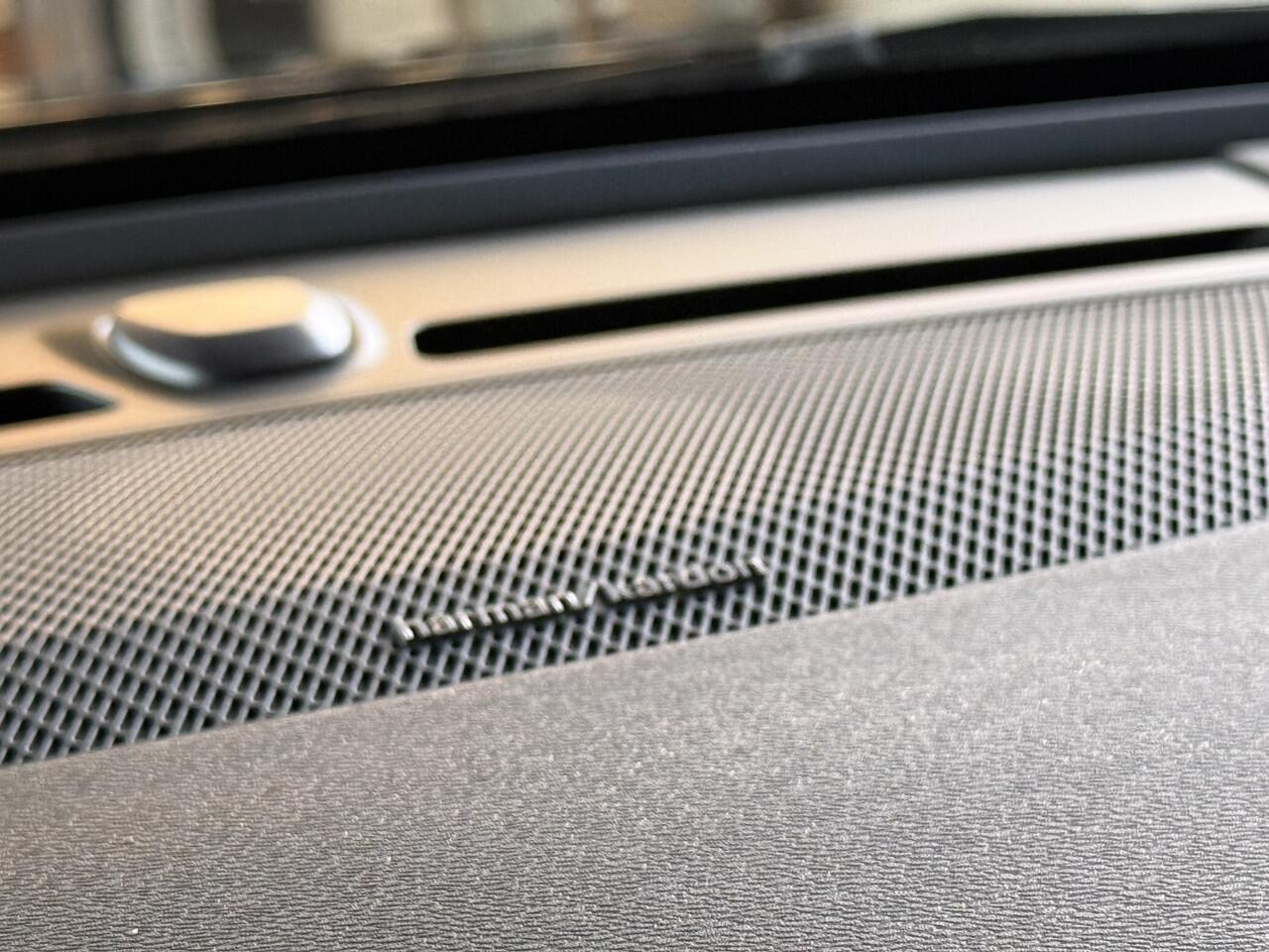 Volvo XC40 Recharge P8 AWD R-Design