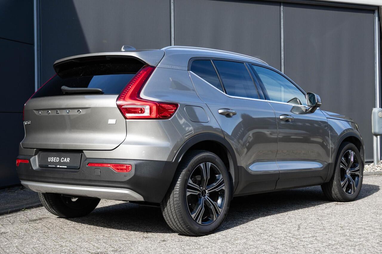 Volvo XC40 T5 Recharge Inscription | Blond lederen bekleding | Adaptive Cruise Control | Parkeerverwarming | 360° Parkeercamera | Parkeersensoren voor + achter | Stoelverwarming voor + achter | BLIS | Harman Kardon Premium Audio