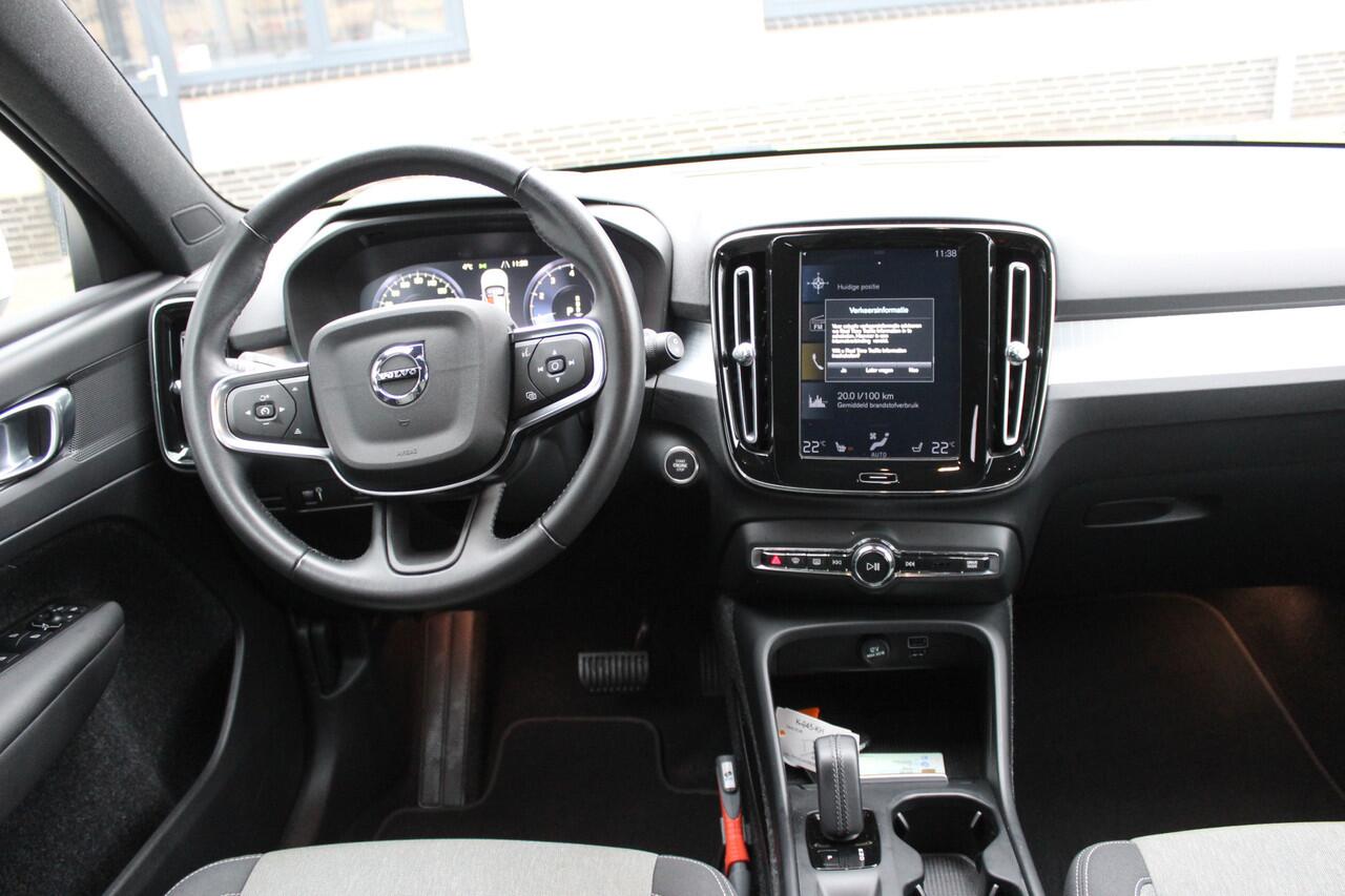 Volvo XC40 1.5 T2 Business Pro Climate pack | Adaptive cr. | Keyless | Trekhaak