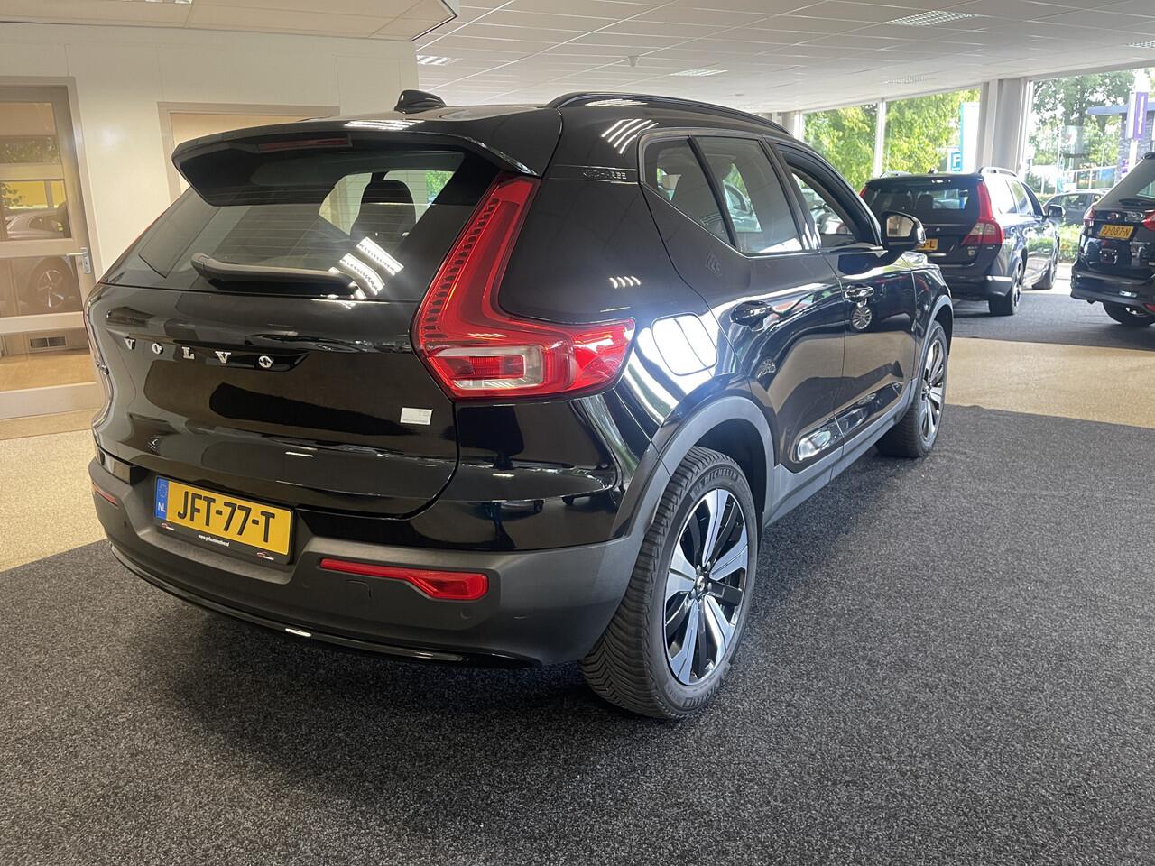 Volvo XC40 T5 Recharge plus Dark 261pk apple/android van eerste eigenaar