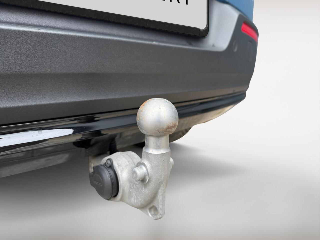 Volvo XC40 Single Motor Extended Range Plus 82 kWh | Trekhaak | Stoelverwarming | Keyless Entry | Achteruitrijcamera |