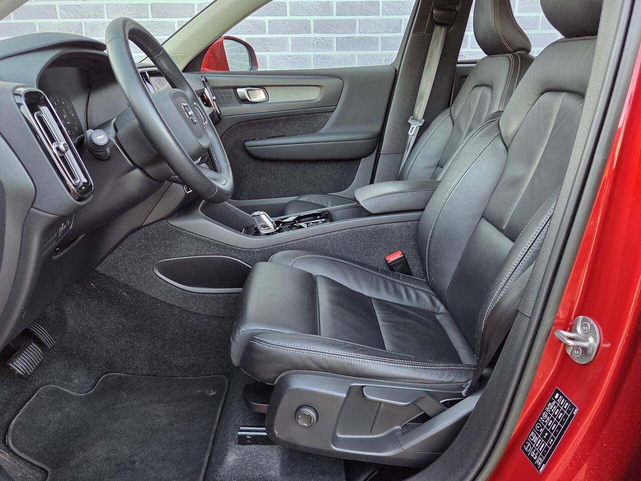 Volvo XC40 Plug in-Hybrid T5 Inscription | Trekhaak | Keyless | Adaptieve Cruise Control | Leder | Achteruitrijcamera | Verw. Stoelen | Parkeersensoren V+A