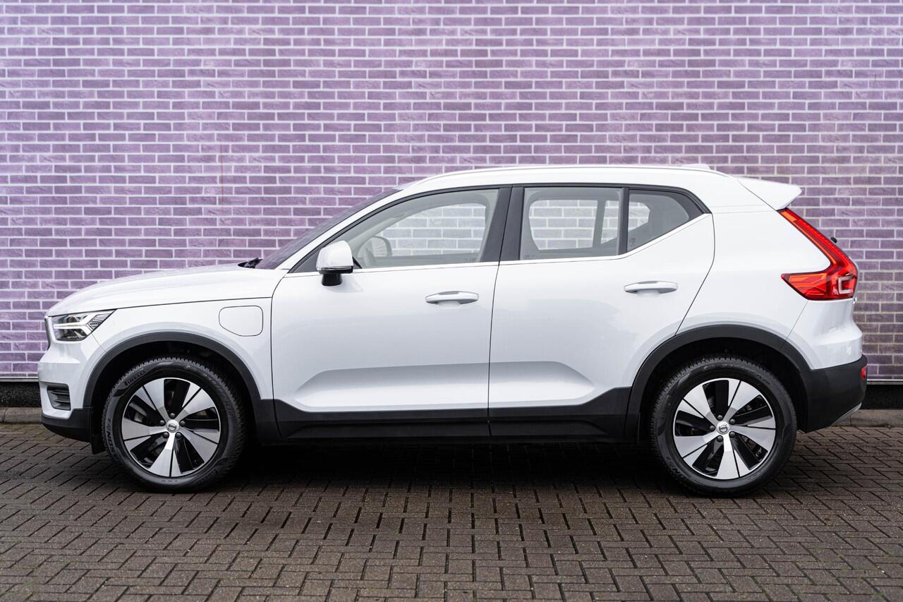 Volvo XC40 1.5 T5 Recharge Inscription Expression | Cruise Control | DAB | 2-zone Climate control | Carplay | Volvo On Call |