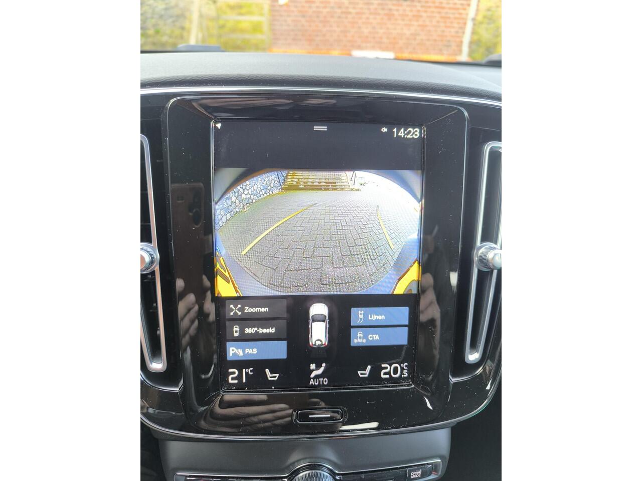 Volvo XC40 1.5 T5 Recharge Business Pro stoel en stuur verwarming, electr A klep, 360 Camera, carplay, all season banden