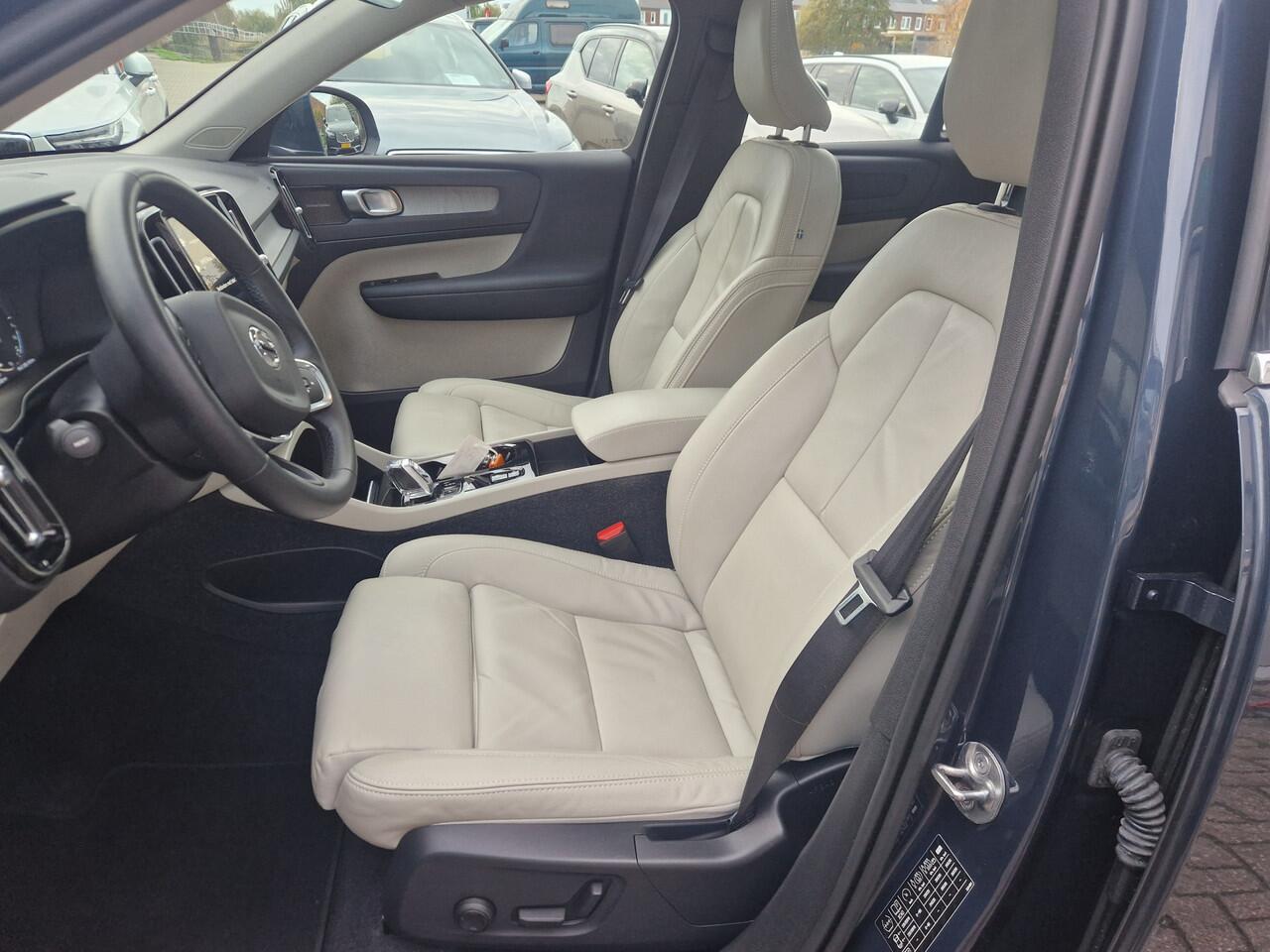 Volvo XC40 1.5 T4 Recharge Inscription NL AUTO | PANO | Harman Kardon | Beige leder