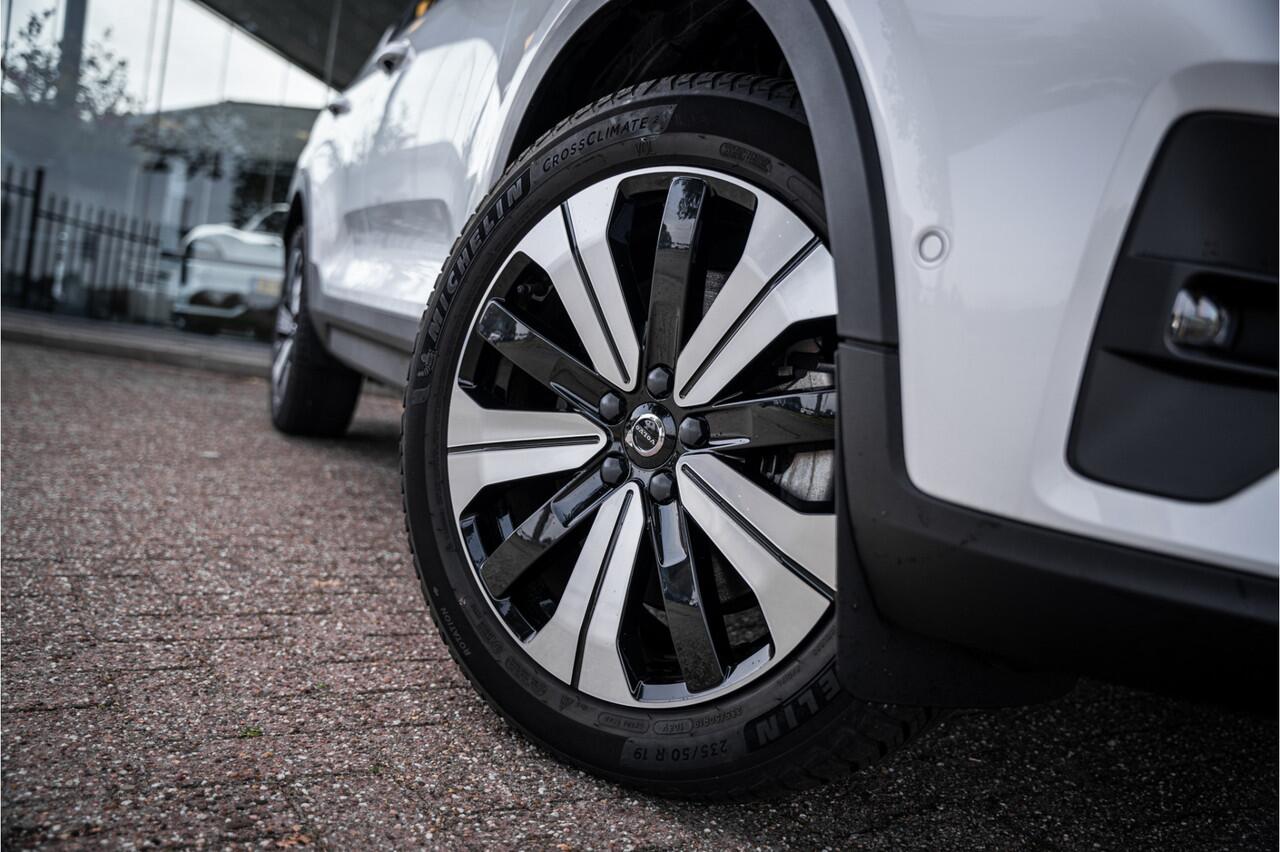 Volvo XC40 1.5 T4 Recharge Plus Bright ** Leder ** Camera ** Trekhaak ** Memory Seats