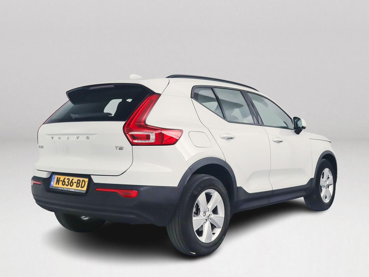 Volvo XC40 T2 Momentum Core | Cruise Control | Navigatie