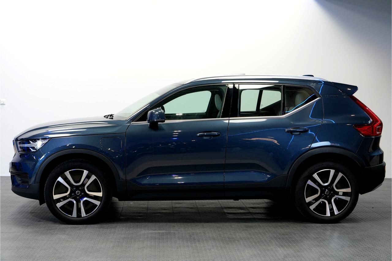 Volvo XC40 1.5 T5 193kW/262pk DCT7 Recharge Inscription PANORAMADAK + HARMAN/KARDON + NAPPALEER + EL.STOEL MET MEMORY + STOEL-&STUURVERWARMING + ADAPT.CRUISE + LANE ASSIST + NAVI SENSUS + KEYLESS ENTRY&GO + EL.TREKHAAK + CAMERA + PARKSENSOREN V&A + 19" LM-VELGEN!!
