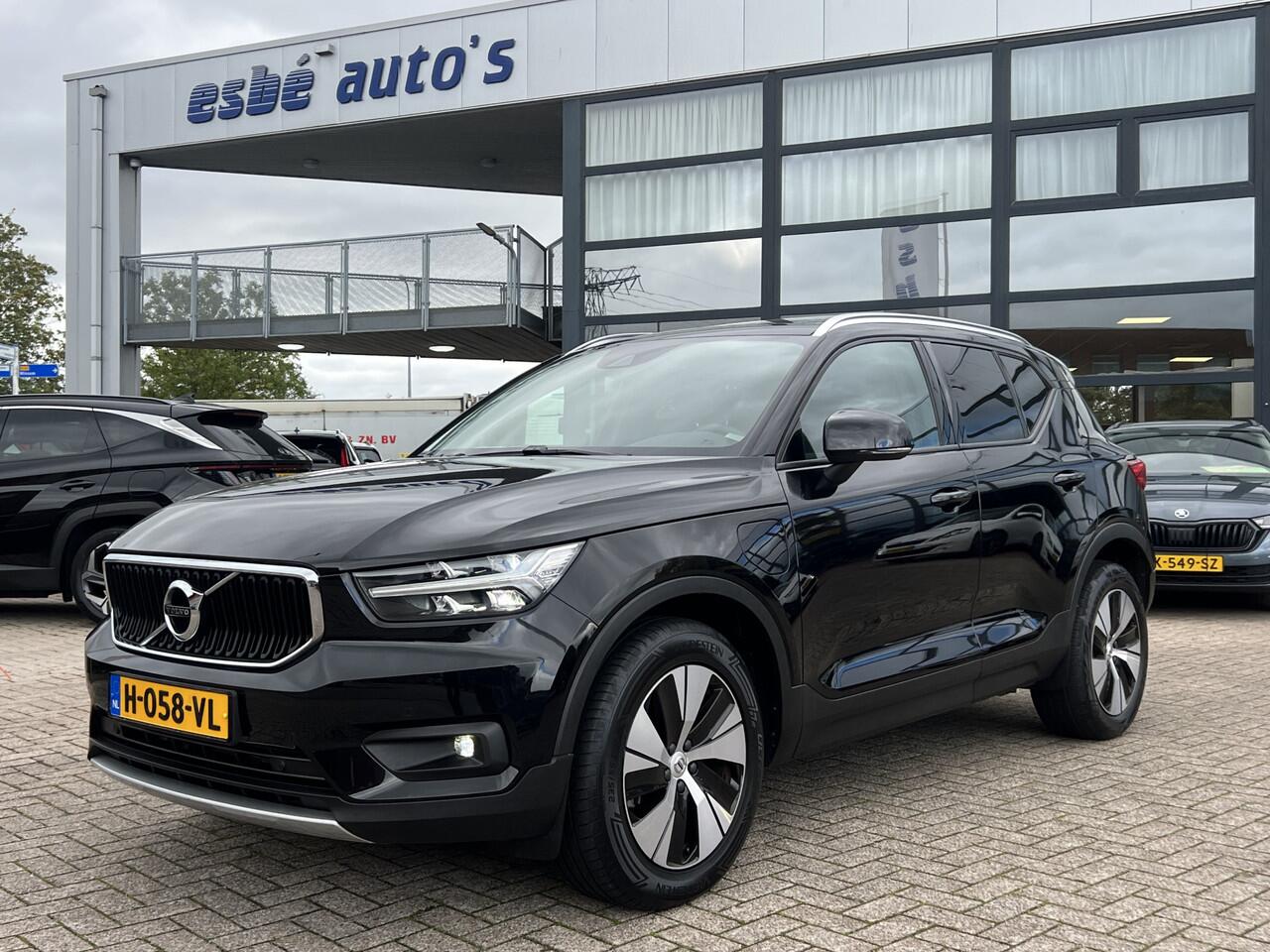 Volvo XC40 1.5 T5 Recharge 262 pk Momentum Pro Panoramadak Camera Parkeersensoren Navigatie Stoelverwarming Led Koplampen Plug In Hybride NL Auto 1e Eigenaar Lage Kilometerstand