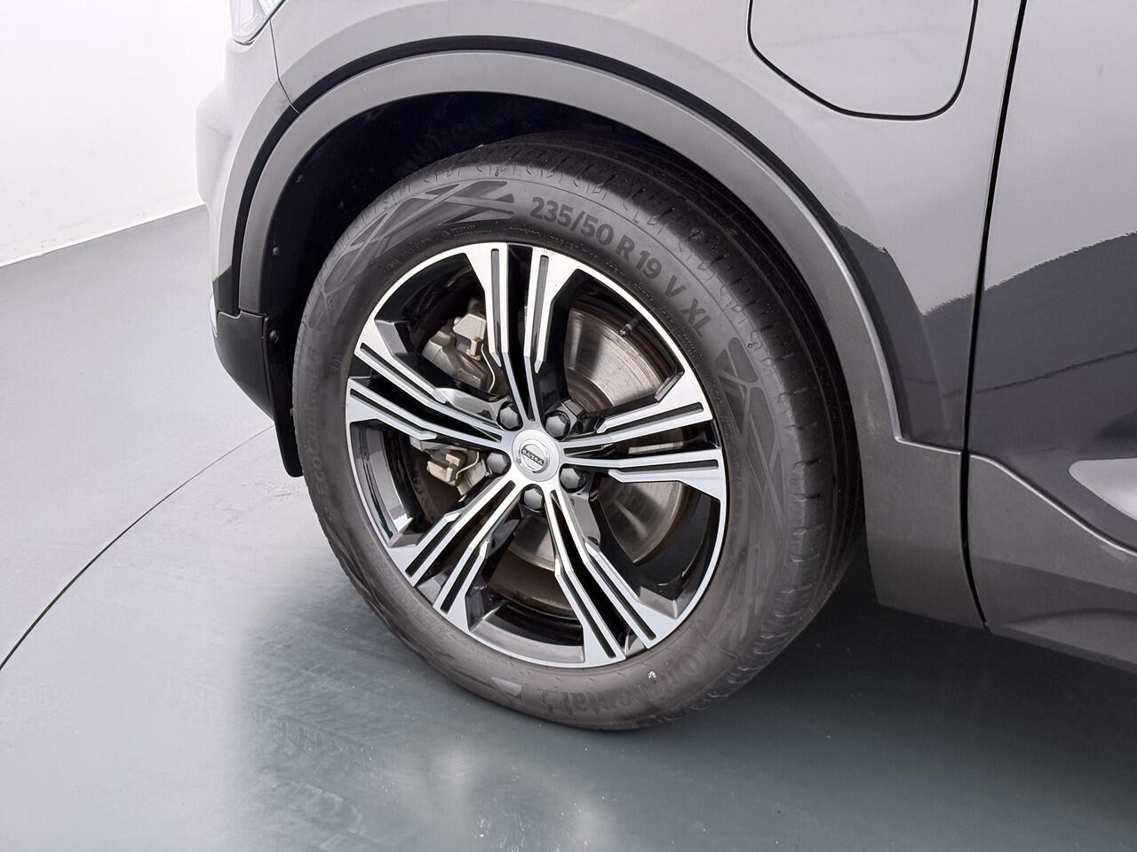 Volvo XC40 1.5 T5 Twin Engine Inscription Trekhaak | Camera | LMV |