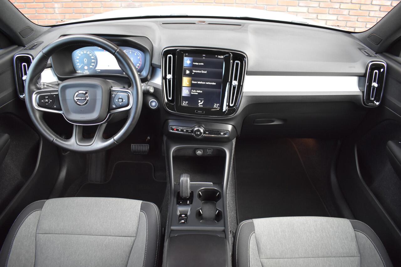 Volvo XC40 T3 163PK Automaat Business Pro | Parkeercamera | Trekhaak |