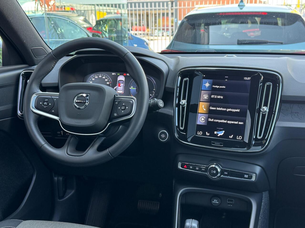 Volvo XC40 1.5 T4 Recharge R-Design Expression NL AUTO | CAMERA | PANO | 5x voorraad