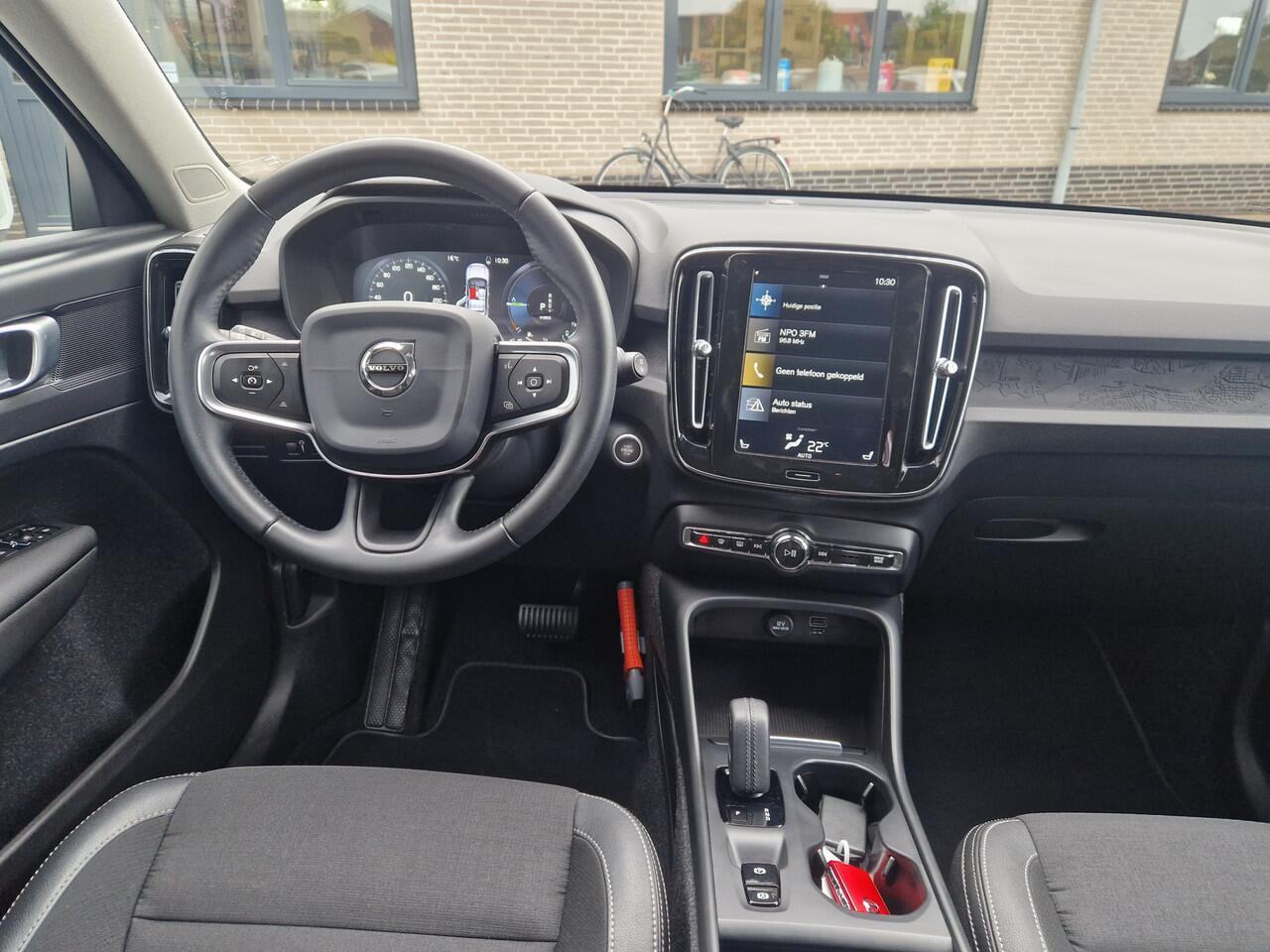 Volvo XC40 1.5 T5 Twin Engine Momentum Pro NL Auto | Verw.stoelen