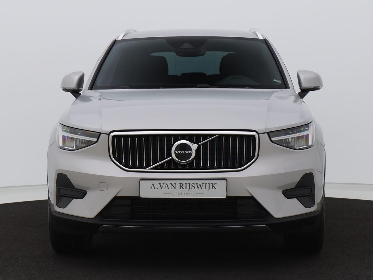 Volvo XC40 1.5 T4 Plug-in hybrid Core Bright | CAMERA | KEYLESS