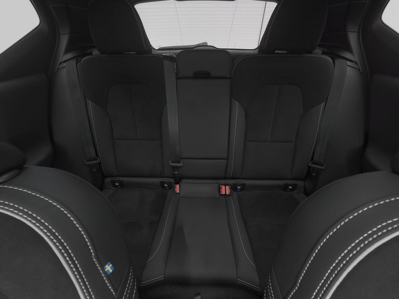 Volvo XC40 2.0 B3 Ultimate Bright | PANO | 360° | H&K | KEYLESS | STOEL- EN STUURVERW.