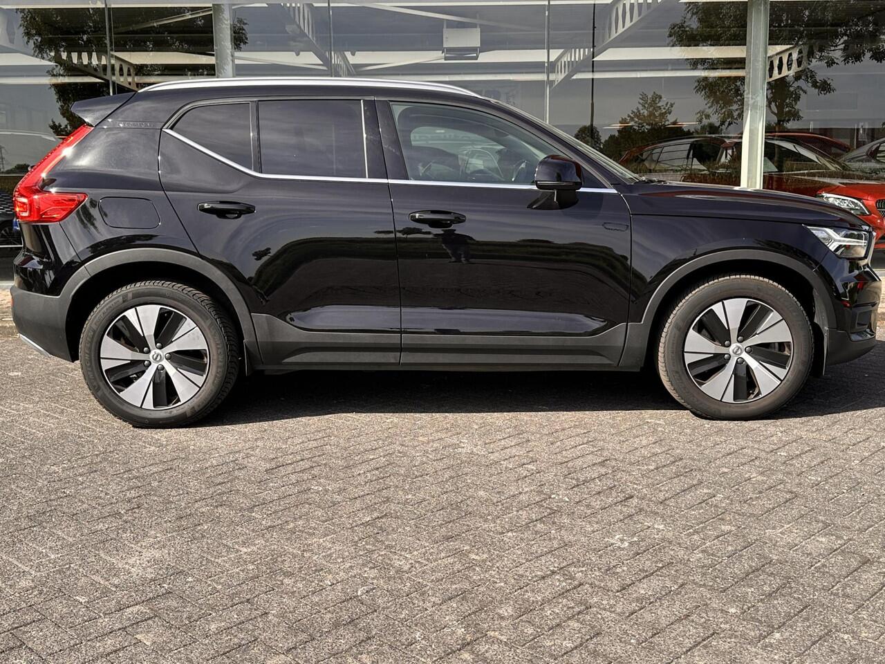 Volvo XC40 1.5 T5 Recharge Inscription | Leder | Trekhaak 1800kg | LED | Camera | (occasion)