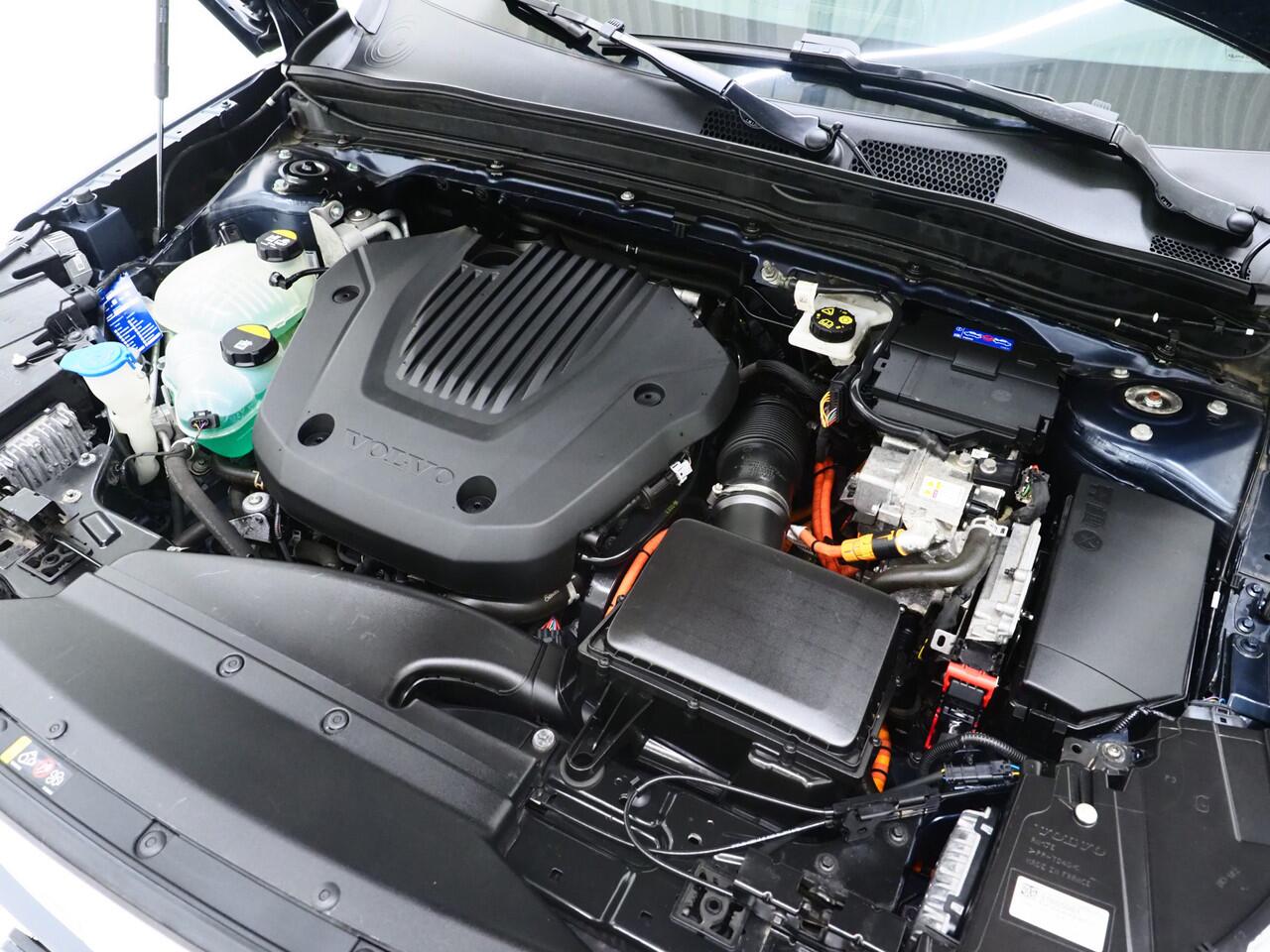 Volvo XC40 1.5 T5 Recharge Inscription | Panoramadak | Pilot Assist | Camera | Leder | Keyless | Memory | Carplay