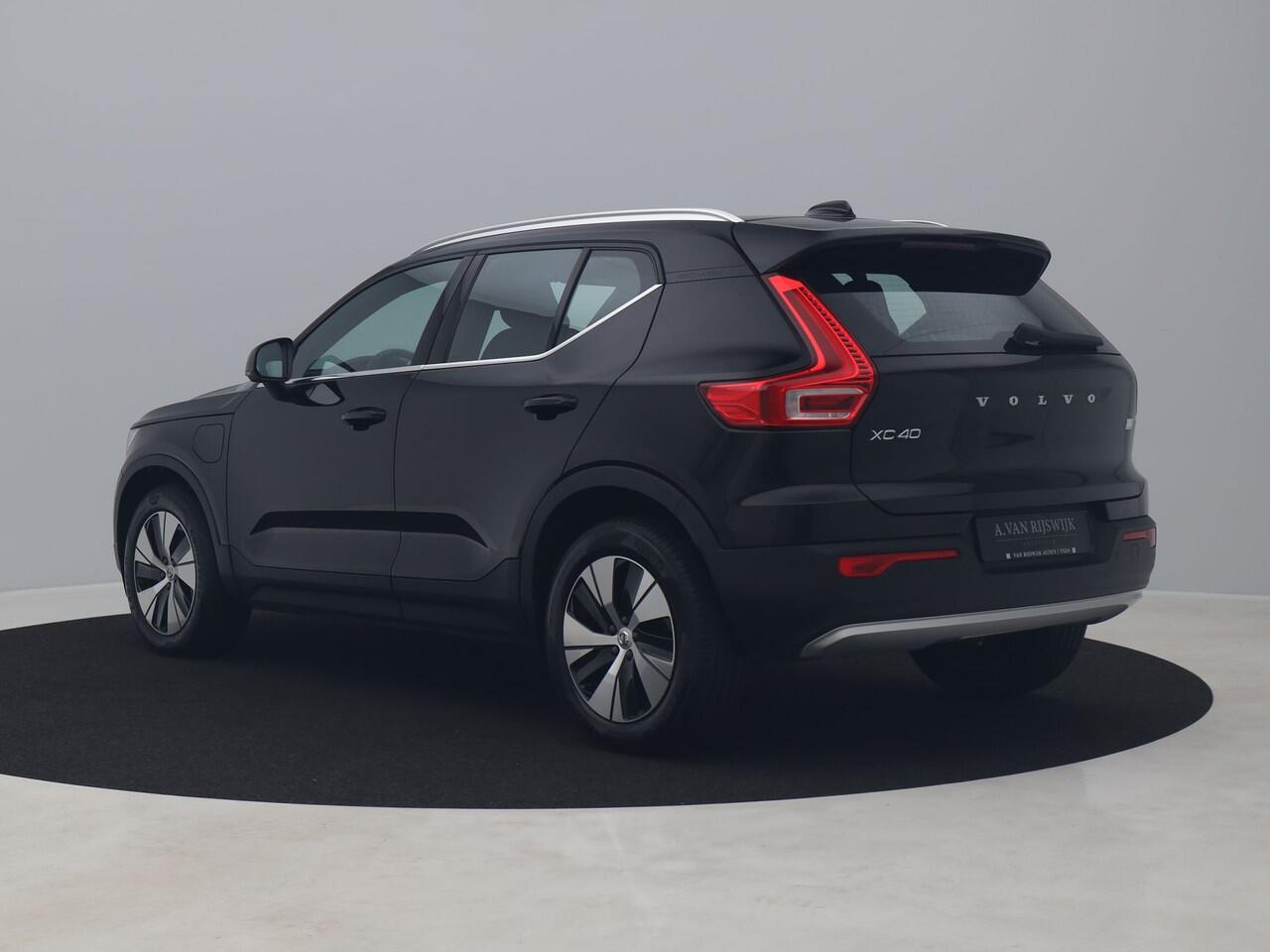 Volvo XC40 1.5 T4 Recharge Inscription Expression | CAMERA | KEYLESS