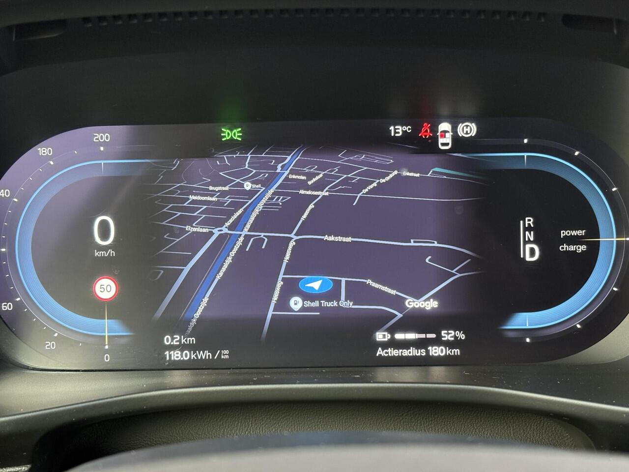 Volvo XC40 Recharge P8 AWD R-Design | Trekhaak | Blis | 360º Camera | Adaptieve cruise controle | Memory | Camera | Warmte Pomp | Stoel + Stuur verwarming |