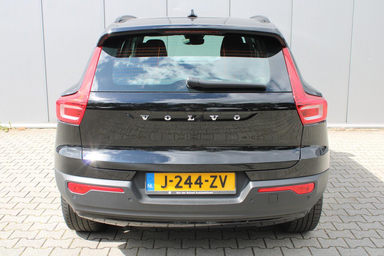 Volvo XC40 Recharge P8 AWD R-Design | Trekhaak | Parkeer camera | BLIS |