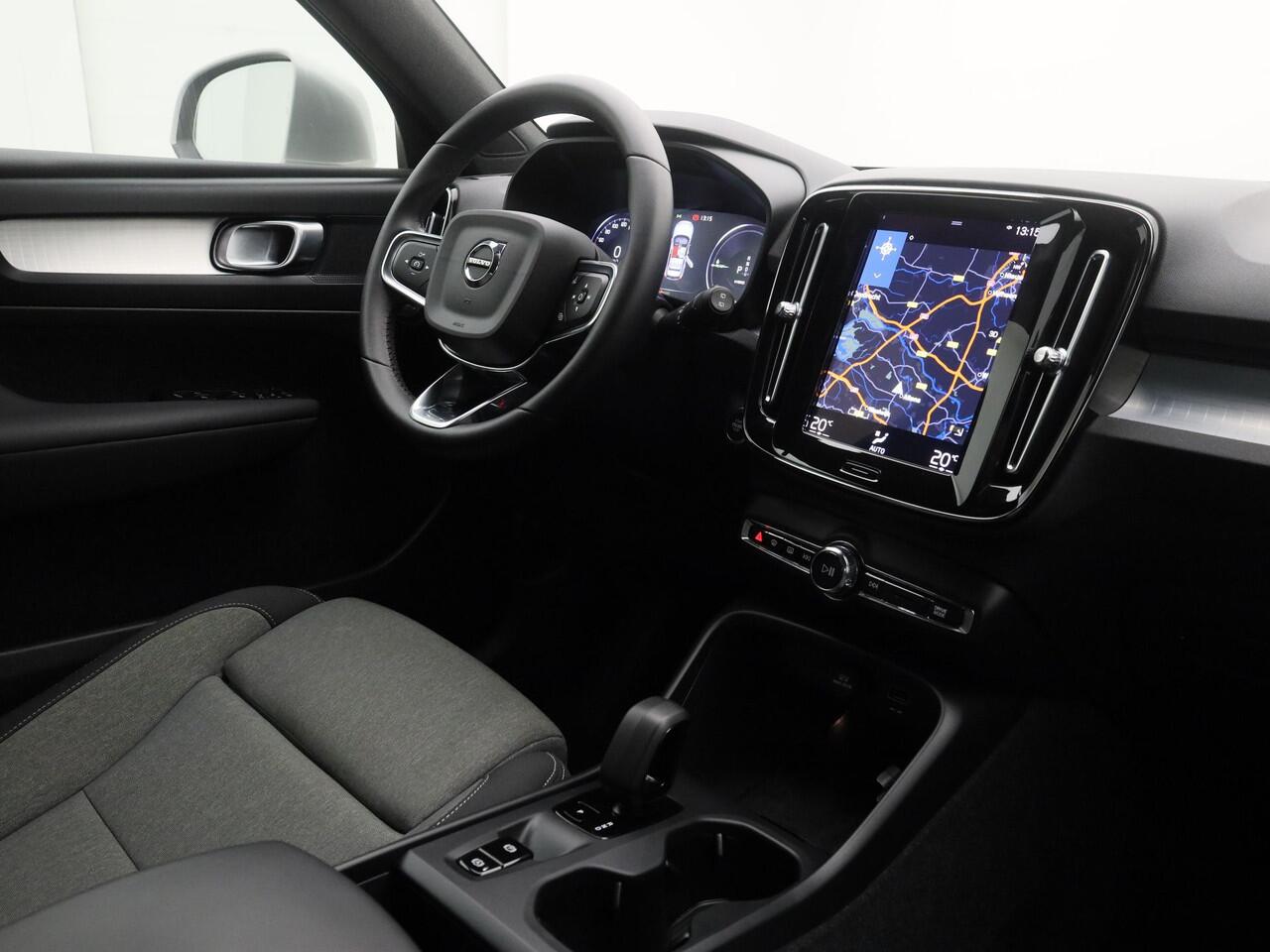 Volvo XC40 1.5 T4 Plug-in hybrid Core Bright | CAMERA | KEYLESS