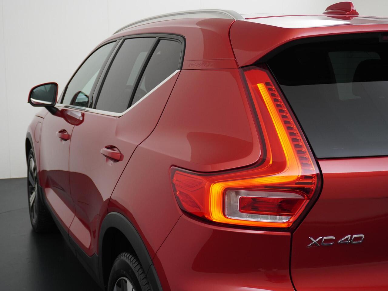 Volvo XC40 1.5 T5 Plug-in hybrid Ultimate Bright Panodak/Leder/AdaptiveCruise/Camera etc.