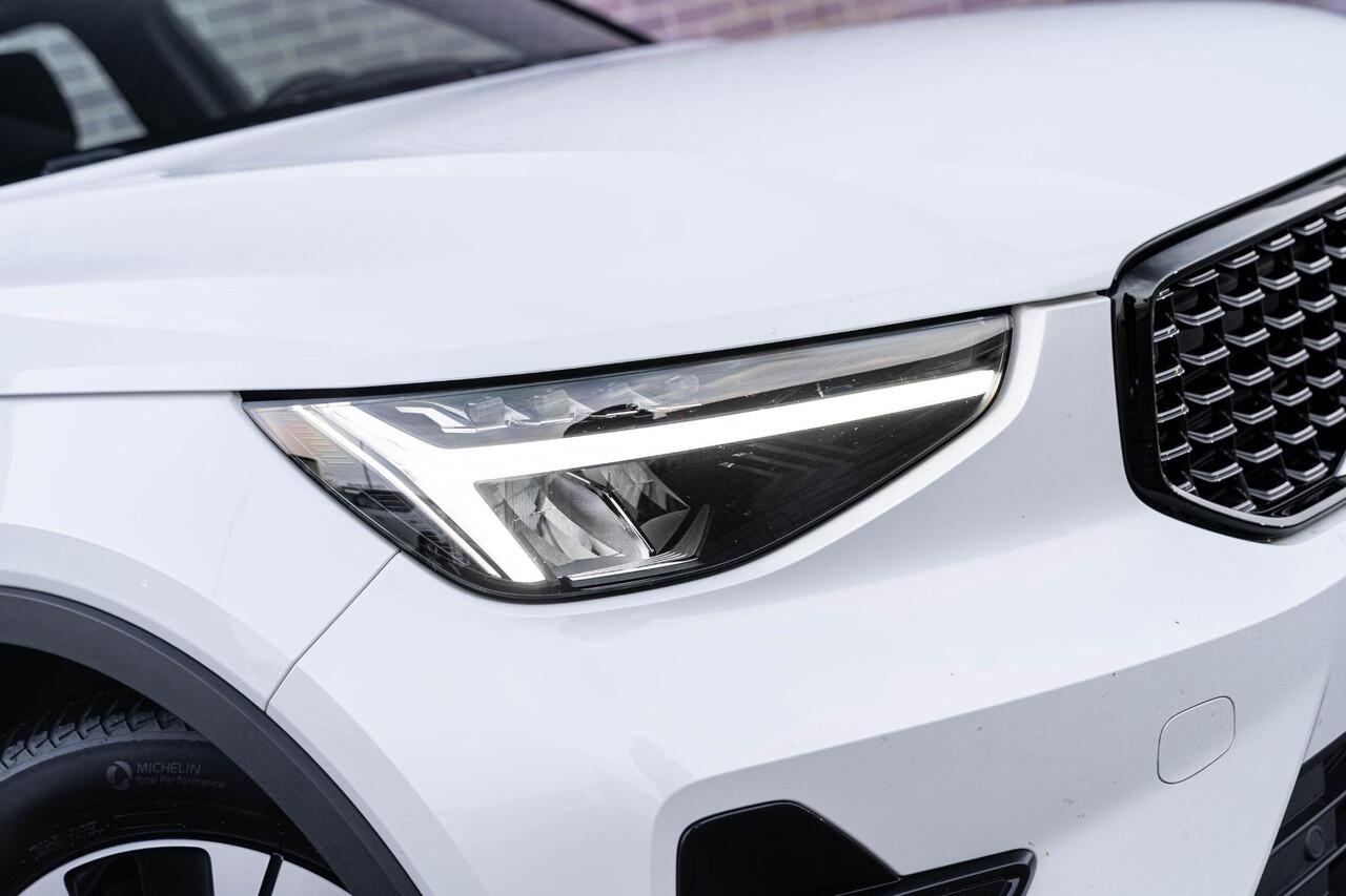 Volvo XC40 T5 Plug-in hybrid Core | Cruise Control | Trekhaak | Climate Control | Lane Keeping Assist | DAB | 18" LM