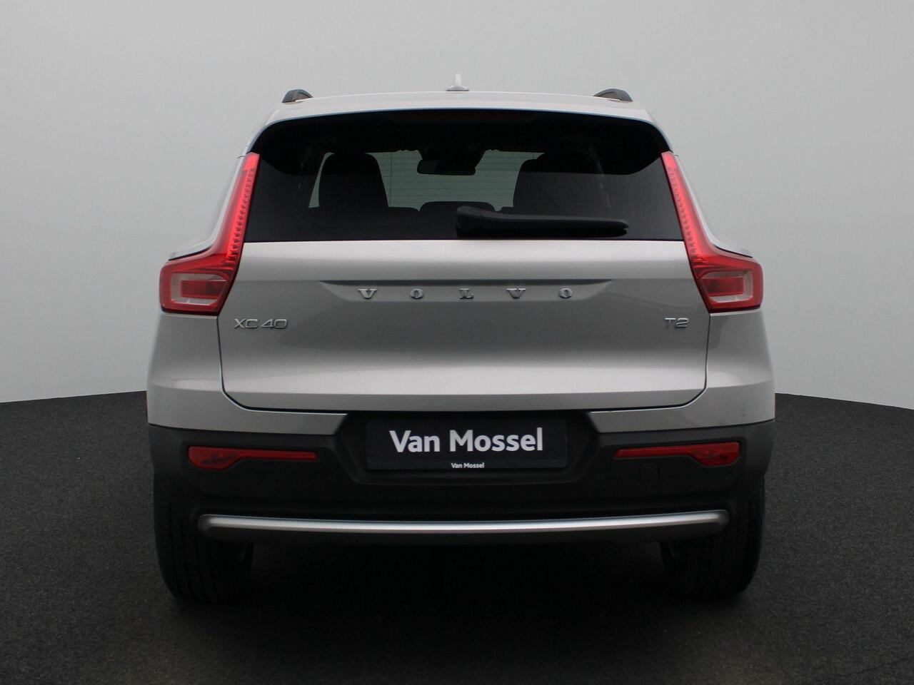 Volvo XC40 T2 Essential | Navigatie | Climate control | Parkeersensoren