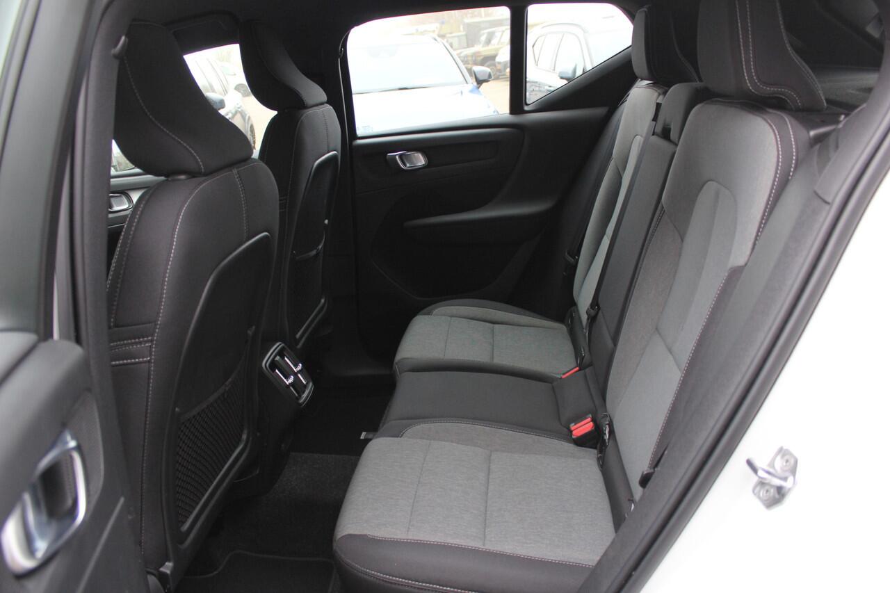 Volvo XC40 1.5 T2 Business Pro Climate pack | Adaptive cr. | Keyless | Trekhaak