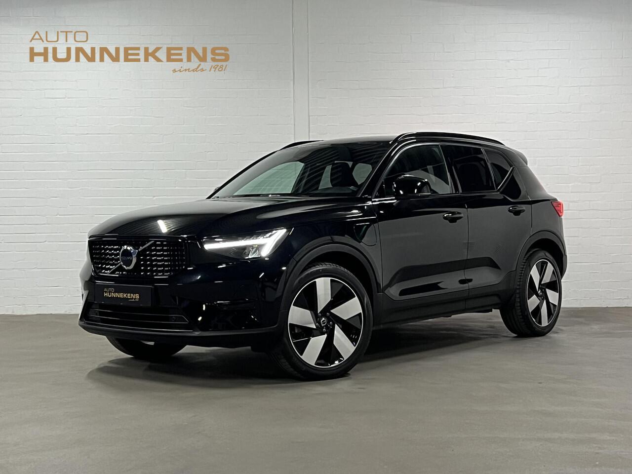 Volvo XC40 T4 RECHARGE PLUS DARK Trekhaak | Stoel-/stuurverwarming | Cruise control | Achteruitrij camera | Carplay