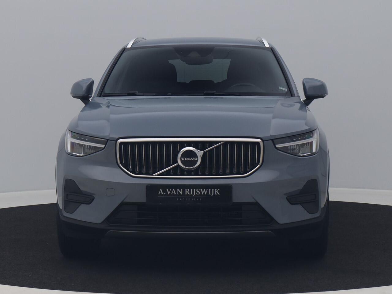 Volvo XC40 1.5 T4 Recharge Inscription Expression | CAMERA | KEYLESS