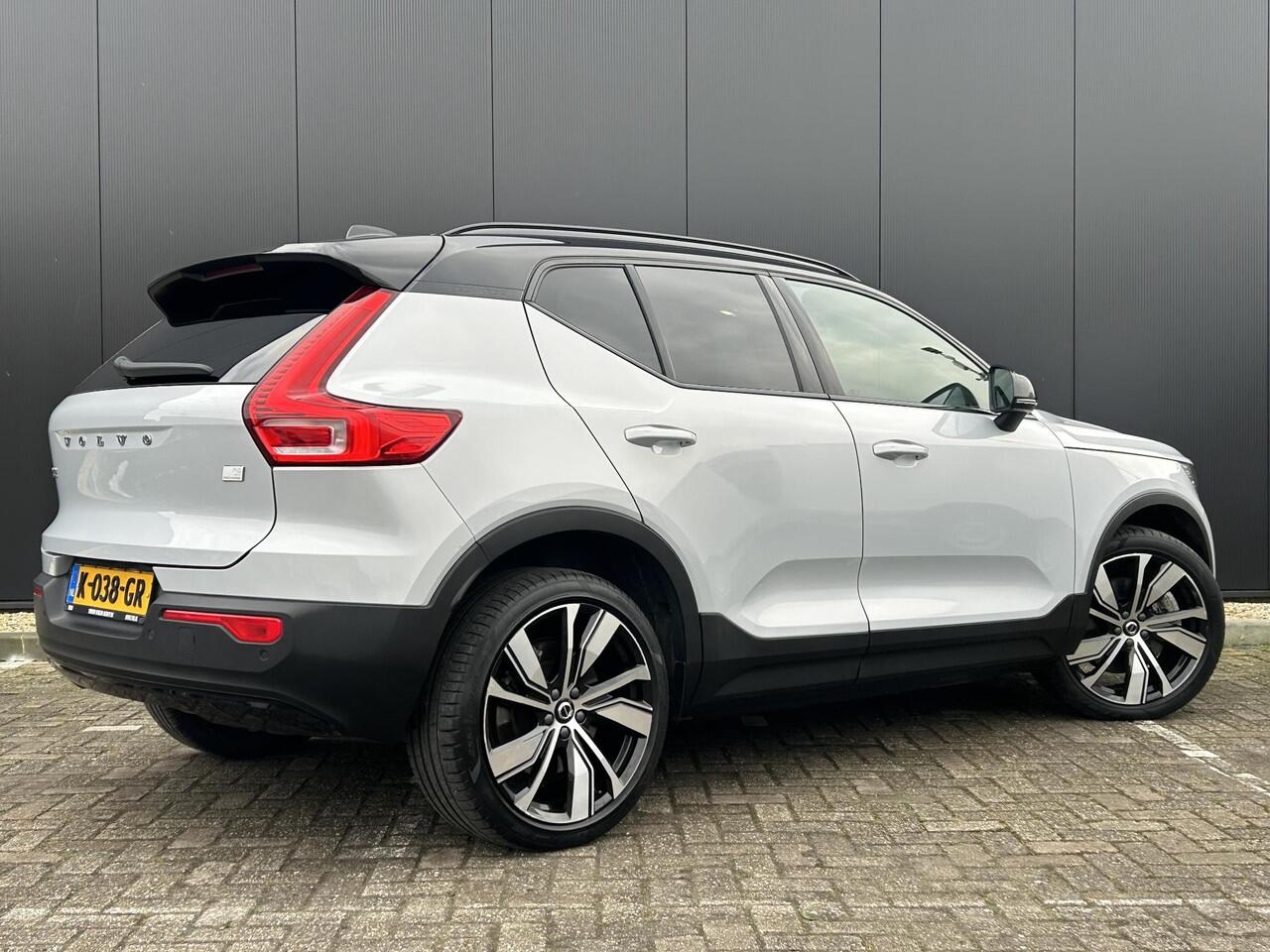 Volvo XC40 Recharge P8 AWD R-Design Driver assist/ Climate /Park assit/ extra getint glas/ 20 inch/ nubuck bekleding