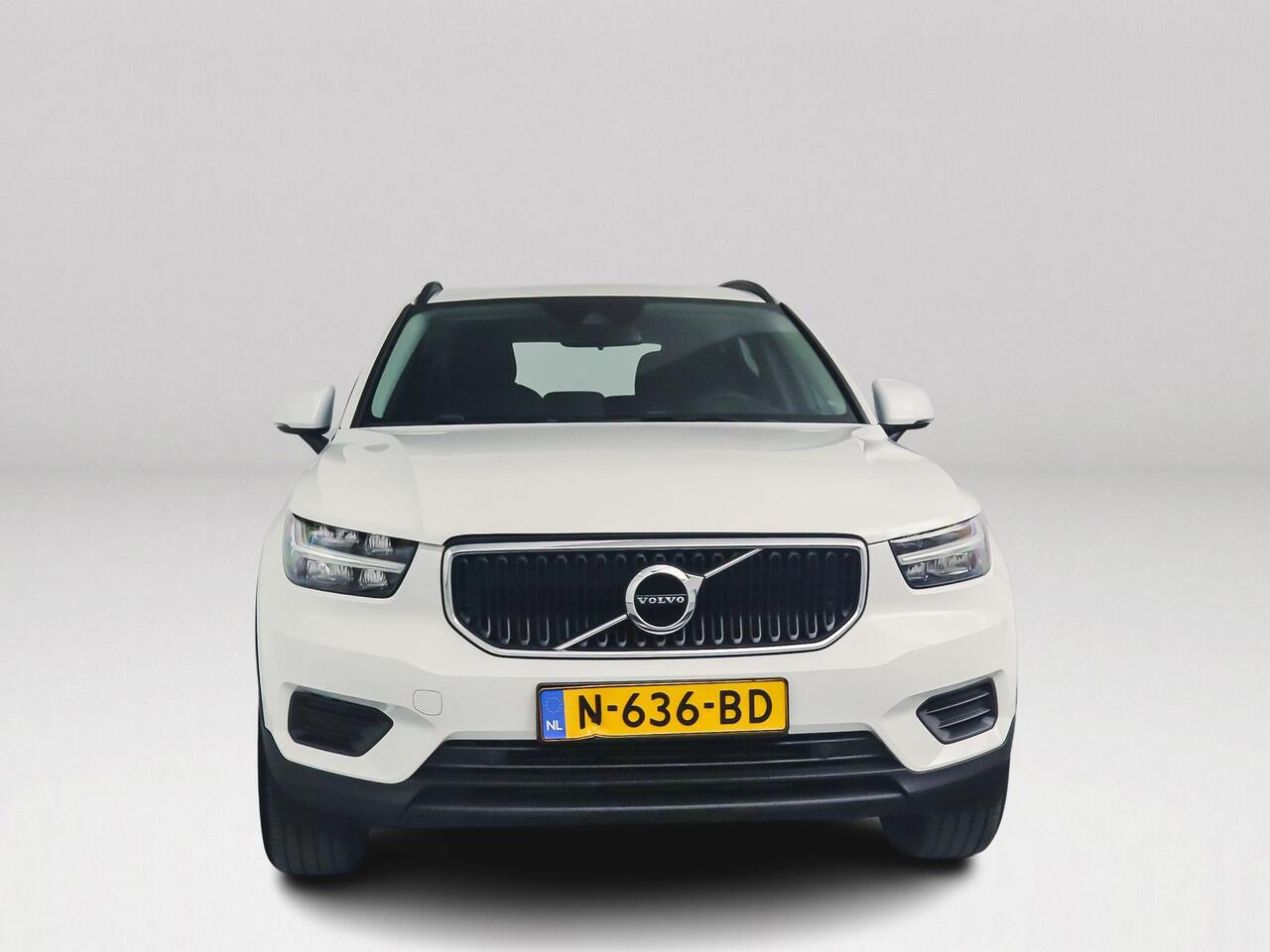 Volvo XC40 T2 Momentum Core | Cruise Control | Navigatie