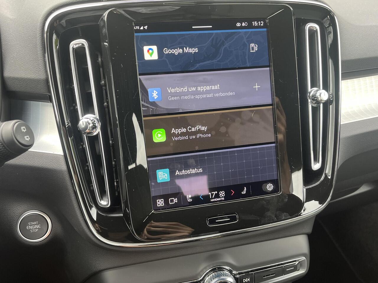 Volvo XC40 B4 Plus Dark Trekhaak | Pilot Assist | Camera | Stuurverwarming | BLIS | H&K Audio | Keyless