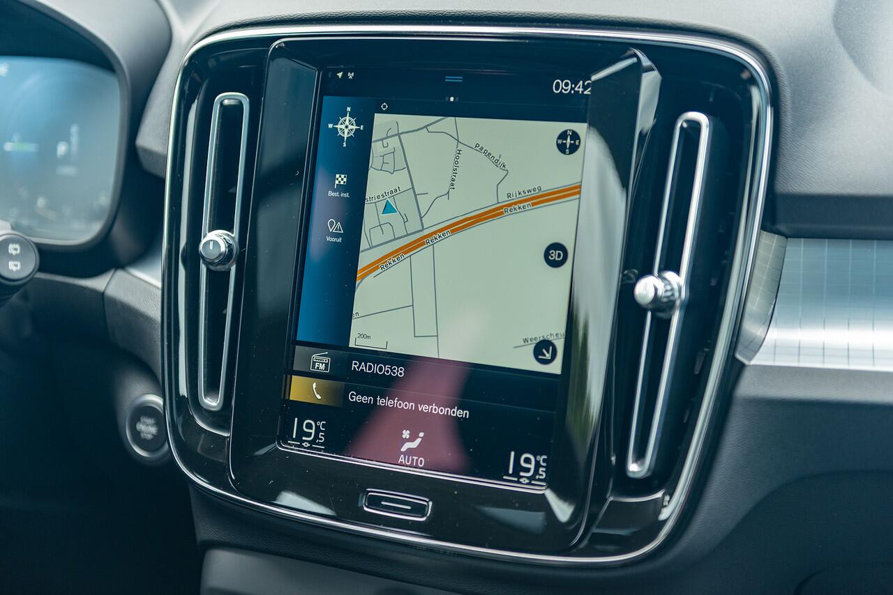 Volvo XC40 T5 Aut. Plug-in Hybrid Inscription Leder Parkeercamera Panoramadak 262pk