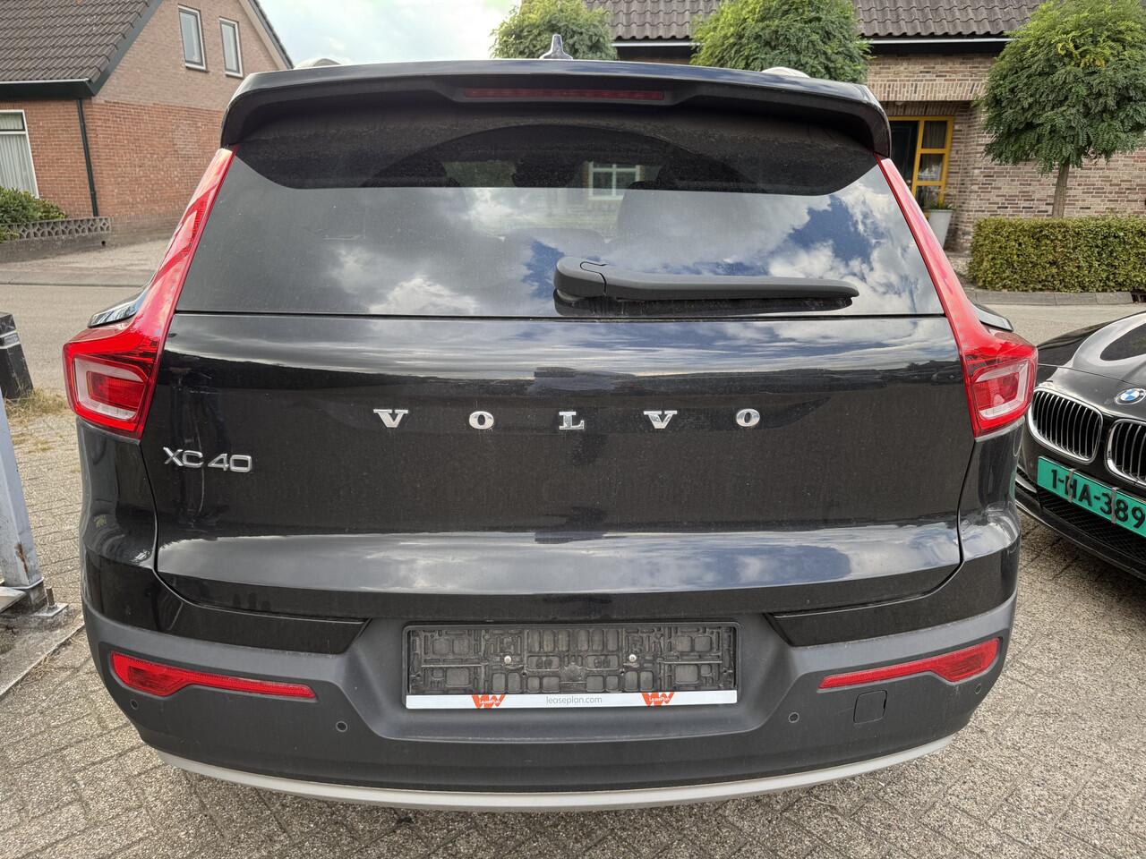 Volvo XC40 1.5 T3 Inscription XENON/CLIMA/NAVI