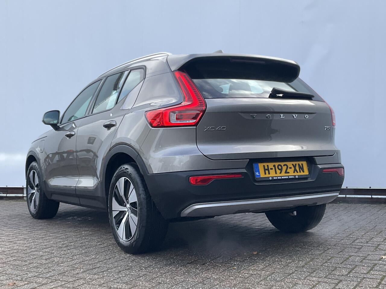 Volvo XC40 1.5 T5 262pk PHEV Twin Engine Inscription Leer Stoel/Stuurverw Carplay Led Voll.Onderhouden!